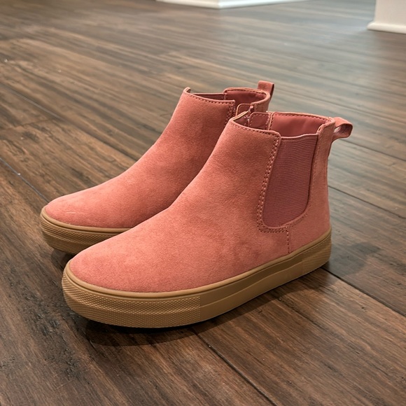 Size 1 Kid sneaker boot - Picture 1 of 3